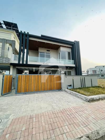 بحریہ ٹاؤن فیز 8 بحریہ ٹاؤن راولپنڈی,راولپنڈی میں 5 کمروں کا 10 مرلہ مکان 3.1 کروڑ میں برائے فروخت۔ بحریہ ٹاؤن فیز 8 بحریہ ٹاؤن راولپنڈی,راولپنڈی میں 5 کمروں کا 10 مرلہ مکان 3.1 کروڑ میں برائے فروخت۔