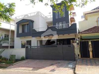 Freshly Renovated Triple Unit House 16 Marla (40x90), E-11/2, Islamabad