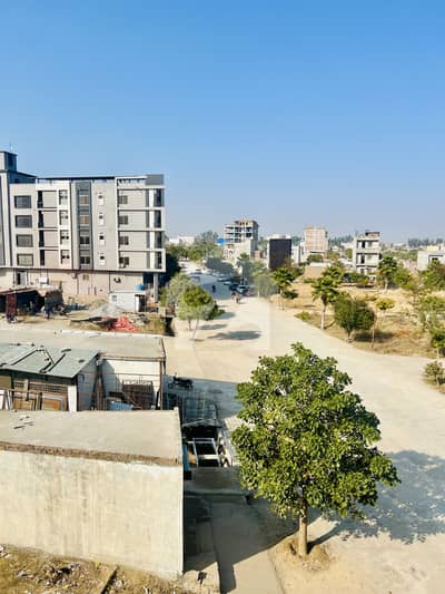 5.33 Marla 10 Feet Parking Commercial Plot Near Famous Plazas