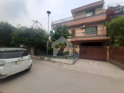 جی ۔ 10/4 جی ۔ 10,اسلام آباد میں 4 کمروں کا 7 مرلہ مکان 6.0 کروڑ میں برائے فروخت۔