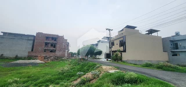 ایل ڈی اے ایوینیو لاہور میں 5 مرلہ رہائشی پلاٹ 97.0 لاکھ میں برائے فروخت۔
