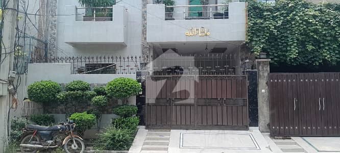 05-Marla Facing Park Lower Portion Is Available For Rent 05-Marla Facing Park Lower Portion Is Available For Rent