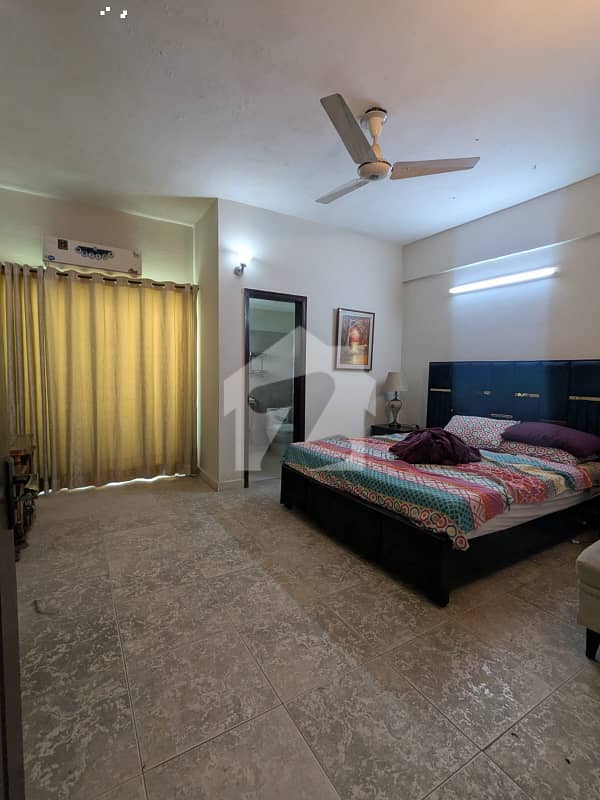 12 MARLA 4 BEDROOM APARTMENT AVAILABLE FOR RENT 12 MARLA 4 BEDROOM APARTMENT AVAILABLE FOR RENT