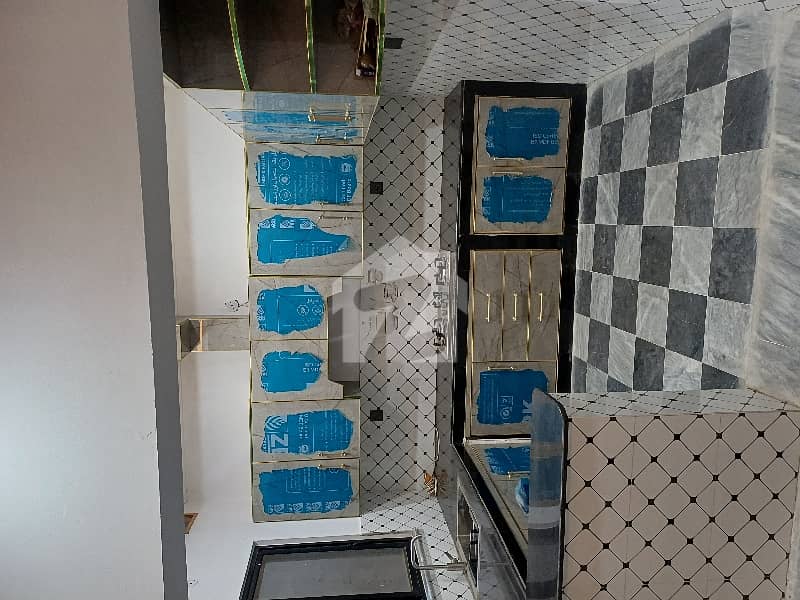 پی ای سی ایچ ایس اسلام آباد میں 3 کمروں کا 9 مرلہ بالائی پورشن 36.0 ہزار میں کرایہ پر دستیاب ہے۔ پی ای سی ایچ ایس اسلام آباد میں 3 کمروں کا 9 مرلہ بالائی پورشن 36.0 ہزار میں کرایہ پر دستیاب ہے۔