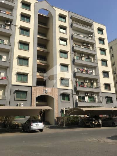 10 MARLA 3 BEDROOM APARTMENT AVAILABLE FOR RENT