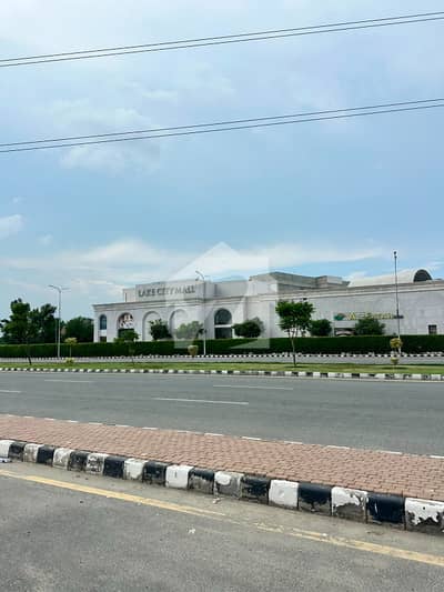 Near To Park 11 Marla Plot For Sale.