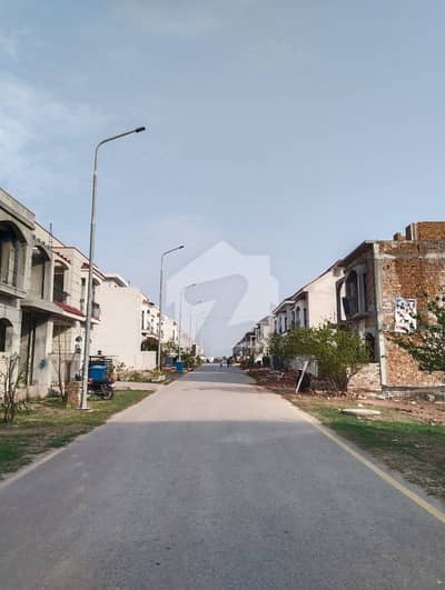 پارک ویو۔ بلاک ایچ پارک ویو سٹی,اسلام آباد میں 5 مرلہ رہائشی پلاٹ 1.35 کروڑ میں برائے فروخت۔