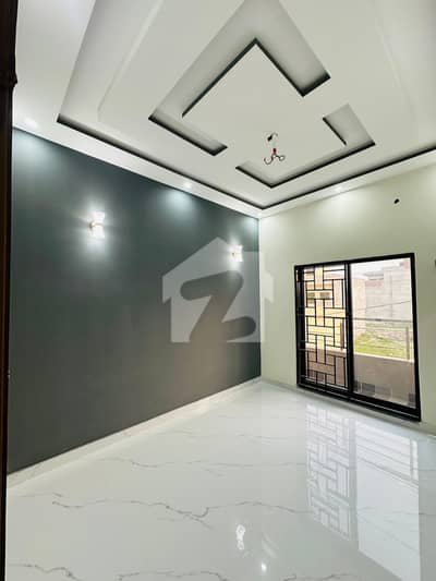 TILE FLOOR UPPER PORTION FOR RENT IN MILITARY ACCOUNTS SOCIETY COLLEGE ROAD LHR