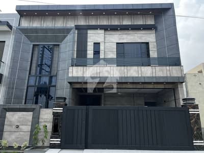 10 Marla Brand New House For Sale