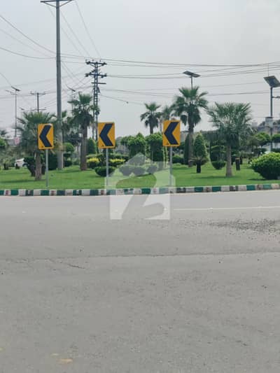 10 MARLA PLOT M BLOCK LDA AVENUE 1 10 MARLA PLOT M BLOCK LDA AVENUE 1