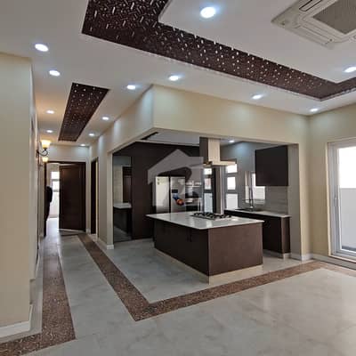 12 Marla Luxury House With Basement And Solar Installed