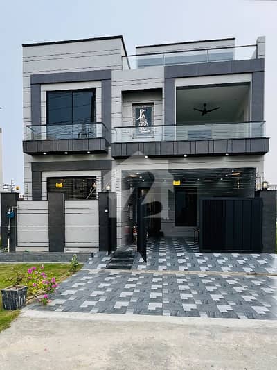 10 MARLA LUXURY BRAND NEW HOUSE FOR SALE LDA Avenue 1, Lahore Prime & Hot Locaton 60-Ft Wide Roa Gas meter installed 10 MARLA LUXURY BRAND NEW HOUSE FOR SALE LDA Avenue 1, Lahore Prime & Hot Locaton 60-Ft Wide Roa Gas meter installed