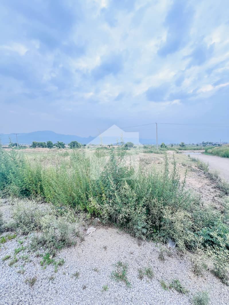 C15 Park face plot awilable for sale C15 Park face plot awilable for sale