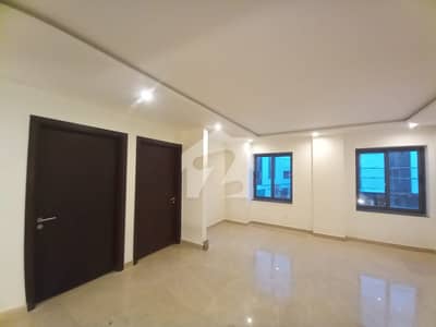 10 Marla Villa Ready to Move In | Eighteen Islamabad