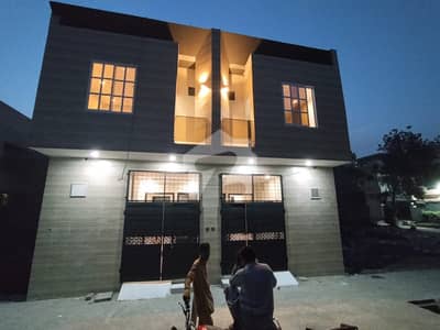 ائیرپورٹ روڈ لاہور میں 3 کمروں کا 3 مرلہ مکان 1.35 کروڑ میں برائے فروخت۔ ائیرپورٹ روڈ لاہور میں 3 کمروں کا 3 مرلہ مکان 1.35 کروڑ میں برائے فروخت۔