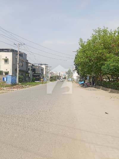 Prime Location Residential Plot For sale In Paragon City - Orchard Block