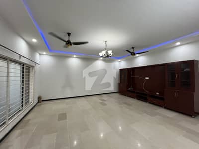 14 Marla Ground Portion Available For Rent G-13/3