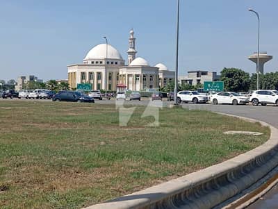 5 MARLA BUILDERS LOCATION PAIR PLOTS AVAILABLE FOR SALE IN OLC A NEAR TO SCHOOL , HOSPITAL , MARKET