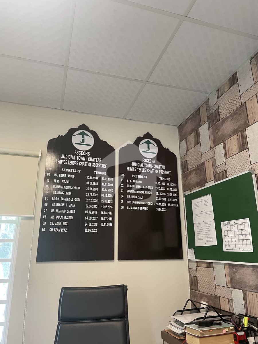 3 3