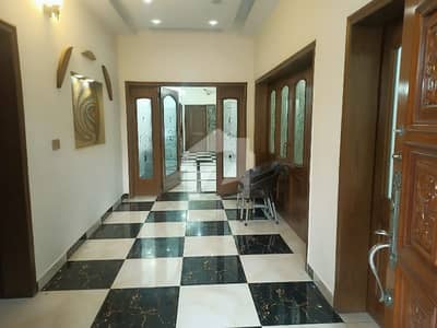 22 Marla Used House for sale Ideal Location