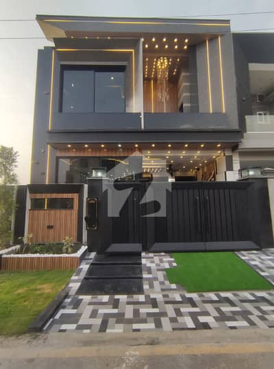 5 Marla Ideal Location House For Sale In Park View City