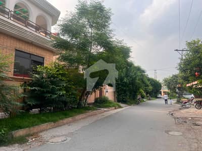 کیولری ایکسٹینشن لاہور میں 4 کمروں کا 1 کنال دفتر 3.5 لاکھ میں کرایہ پر دستیاب ہے۔ کیولری ایکسٹینشن لاہور میں 4 کمروں کا 1 کنال دفتر 3.5 لاکھ میں کرایہ پر دستیاب ہے۔