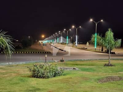 280 Series Plot | Next Street to Park Masjid and Market