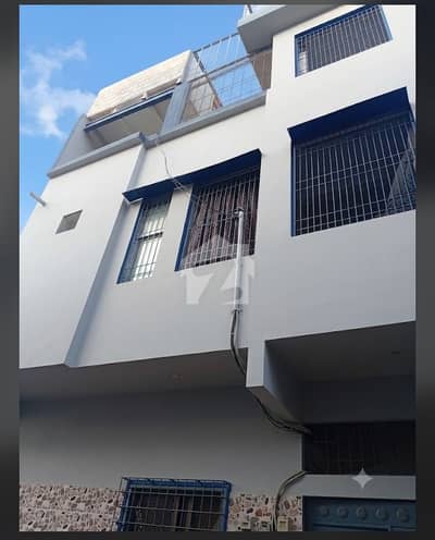Beautiful slightly used but looks new with solar