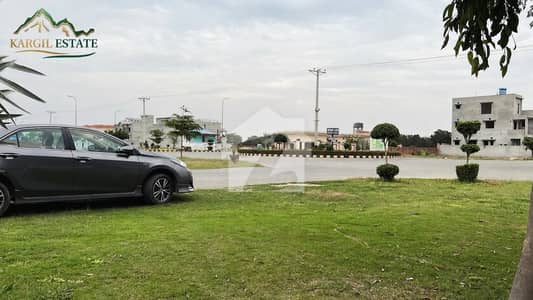 -18-Marla Commercial Plot For Sale- -18-Marla Commercial Plot For Sale-