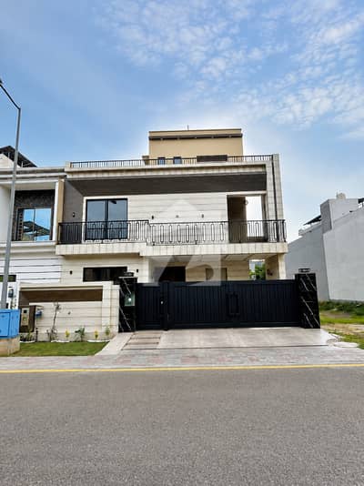 10 Marla Brand New Luxury House Double Unit Available For Sale in Dream Gardens Lahore. 10 Marla Brand New Luxury House Double Unit Available For Sale in Dream Gardens Lahore.