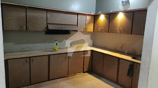 نارتھ ناظم آباد ۔ بلاک این نارتھ ناظم آباد,کراچی میں 3 کمروں کا 12 مرلہ بالائی پورشن 80.0 ہزار میں کرایہ پر دستیاب ہے۔
