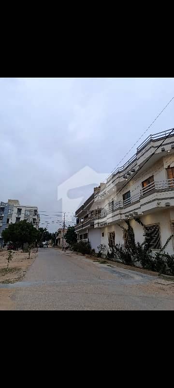 گلشنِ معمار گداپ ٹاؤن,کراچی میں 6 کمروں کا 6 مرلہ مکان 2.45 کروڑ میں برائے فروخت۔