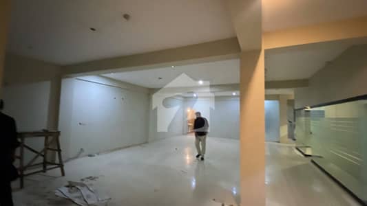 1 Kanal Lifetime Commercial Plaza Main Boulevard For Rent