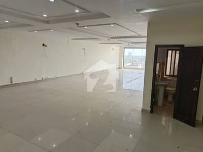 8 Marla 4th Floor office for Rent in DHA phase 5 Block B - Elevator & spacious parking