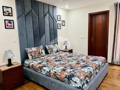 GULBERG GREEN 2 BEDROOM FULLY LUXURY FURNISHED APARTMENTS FOR RENT