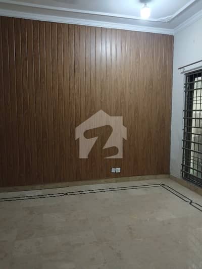 ڈی ایچ اے فیز 3 ڈی ایچ اے ڈیفینس,لاہور میں 3 کمروں کا 5 مرلہ مکان 1.25 لاکھ میں کرایہ پر دستیاب ہے۔