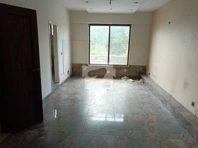 4 Marla 1st Floor Office For Rent DHA Phase 3, Block Y, 1st Floor With Parking