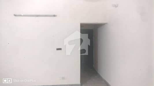 این ایف سی 2 لاہور میں 3 کمروں کا 1 کنال بالائی پورشن 90.0 ہزار میں کرایہ پر دستیاب ہے۔