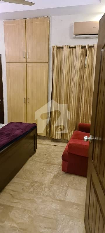 6 Marla Most Demanding Used Well Maintained Full House Available For Rent With Gas