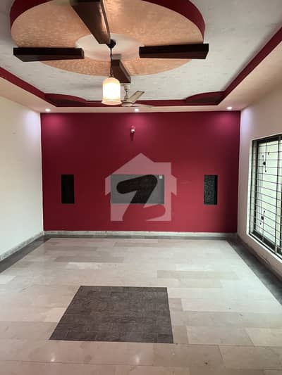 1 Kanal Beautiful Upper Portion For Rent In Punjab Society Phase 2 Near WAPDA Town.