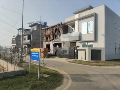 5 Marla Crystal Corner Plots for Sale Near Park and 85 feet road