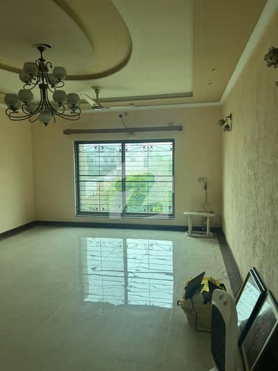 1 kanal separate gate upper portion for rent in pcsir phase 2. near shaukat khanum.