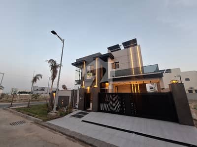 1 Kanal Modern Corner Luxury House 1 Kanal Modern Corner Luxury House