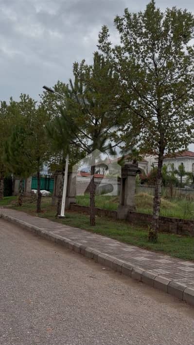10 Kanal Farmhouse Plot For Sale Gulberg Greens Islamabad Block A