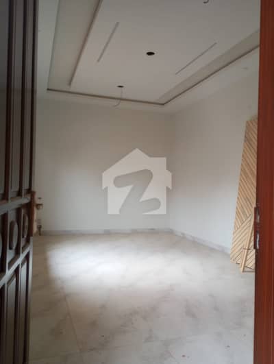 Corner New House Gulistan e jauhar block 4 Karachi