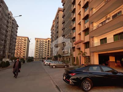 11 Marla Ground Floor Flat for Sale in Askari 11 Sector B Near McDonalds