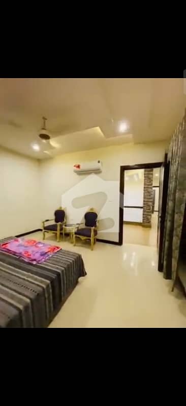 کینال روڈ فیصل آباد میں 5 کمروں کا 1 کنال مکان 3.0 لاکھ میں کرایہ پر دستیاب ہے۔
