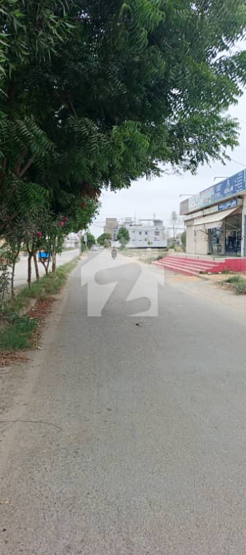 Saadi Garden block 2 400 Facing 240 Sq Yd West Open Plot Available