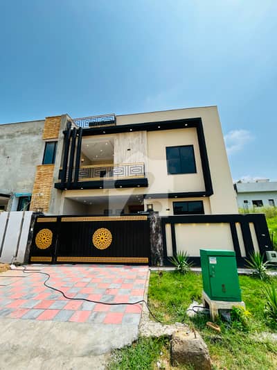 Brand New Hybrid Unit House * 8 Marla (30x60) House Brand New Hybrid Unit House * 8 Marla (30x60) House