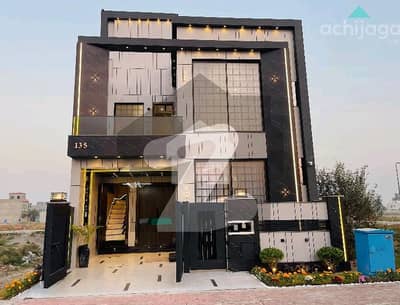 بحریہ ٹاؤن جناح بلاک بحریہ ٹاؤن سیکٹر ای,بحریہ ٹاؤن,لاہور میں 3 کمروں کا 5 مرلہ مکان 2.2 کروڑ میں برائے فروخت۔ بحریہ ٹاؤن جناح بلاک بحریہ ٹاؤن سیکٹر ای,بحریہ ٹاؤن,لاہور میں 3 کمروں کا 5 مرلہ مکان 2.2 کروڑ میں برائے فروخت۔